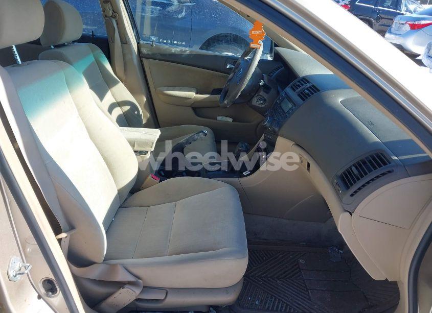 Photo 5 of 2005 Honda Accord 2.4 LX (VIN 1HGCM56415A027560)