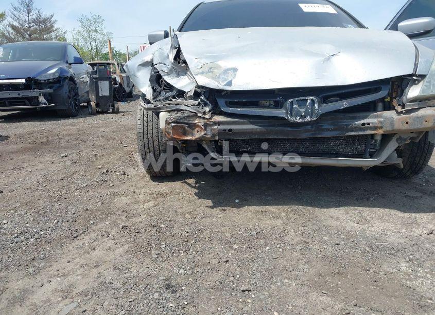 Photo 6 of 2005 Honda Accord 2.4 LX (VIN 1HGCM56415A106162)