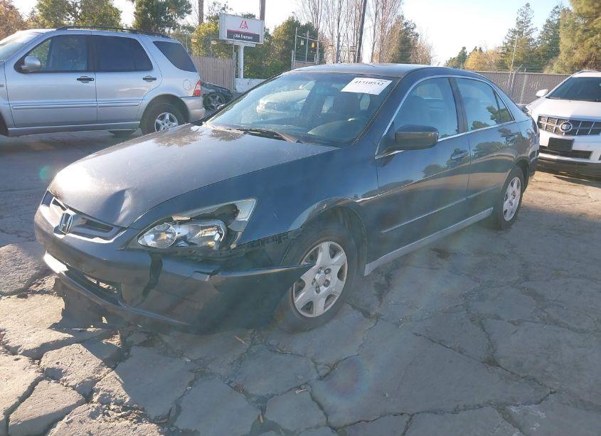 Photo 2 of 2005 Honda Accord SDN (VIN 1HGCM56415A125858)