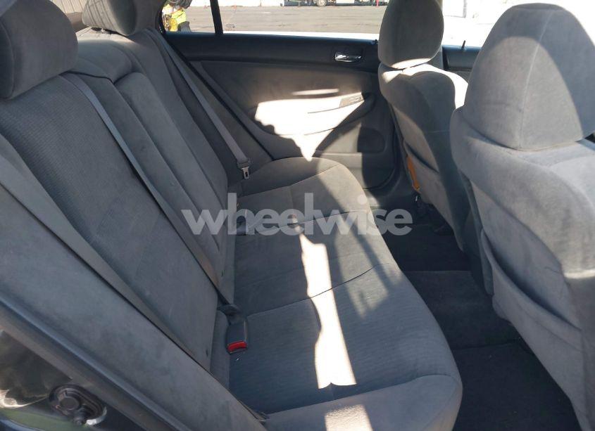 Photo 8 of 2005 Honda Accord 2.4 LX (VIN 1HGCM56415A146645)