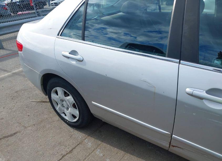 Photo 13 of 2005 Honda Accord 2.4 LX (VIN 1HGCM56415L004431)