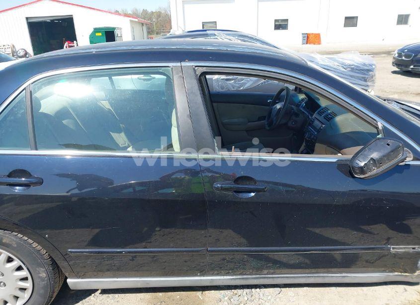 Photo 13 of 2007 Honda Accord 2.4 LX (VIN 1HGCM56417A090693)