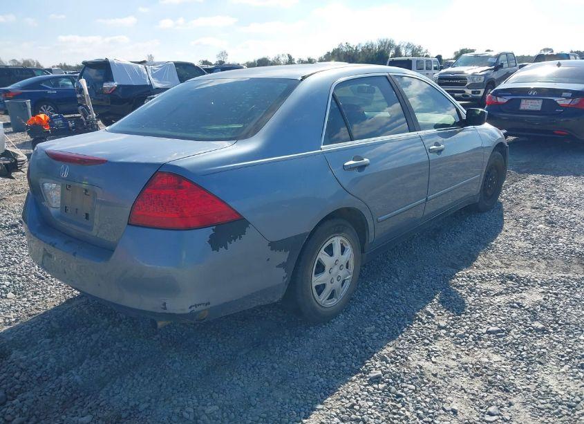 Photo 4 of 2007 Honda Accord 2.4 LX (VIN 1HGCM56417A123420)