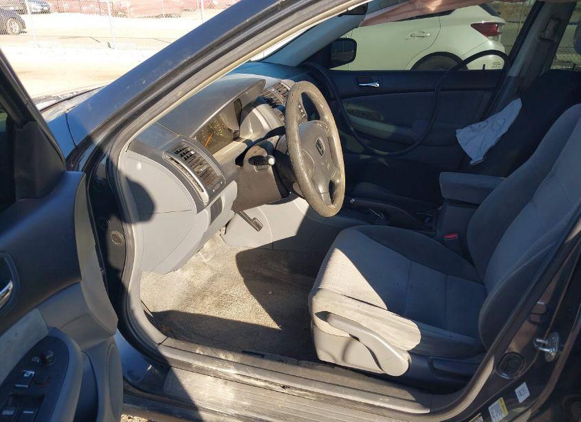 Photo 5 of 2005 Honda Accord 2.4 LX (VIN 1HGCM56425A107241)