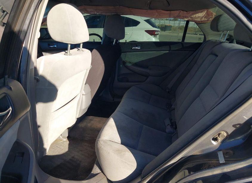 Photo 8 of 2005 Honda Accord 2.4 LX (VIN 1HGCM56425A107241)