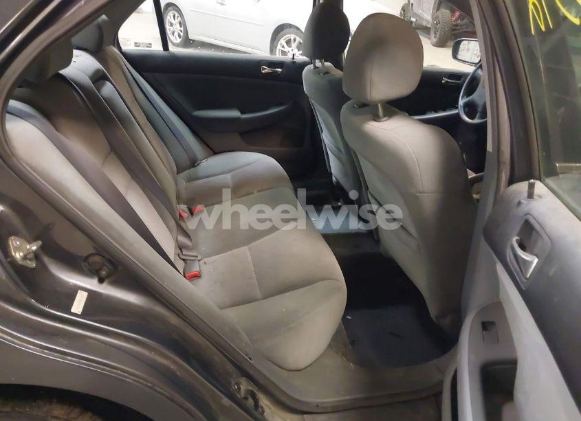 Photo 8 of 2005 Honda Accord 2.4 LX (VIN 1HGCM56425A133452)