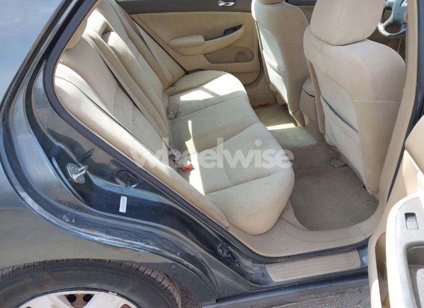 Photo 8 of 2005 Honda Accord 2.4 LX (VIN 1HGCM56425A148145)