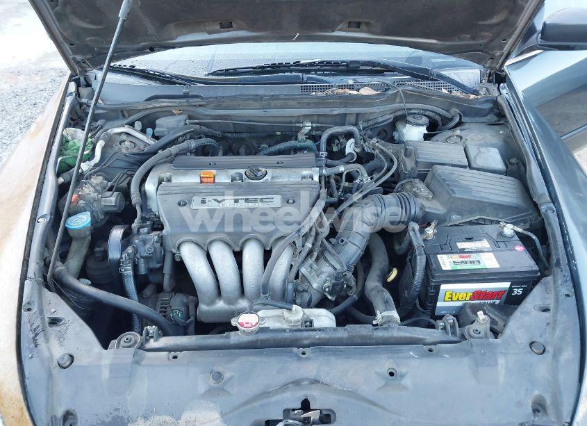 Photo 10 of 2005 Honda Accord 2.4 LX (VIN 1HGCM56425A171988)