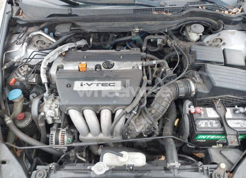 Photo 10 of 2005 Honda Accord 2.4 LX (VIN 1HGCM56425A174888)