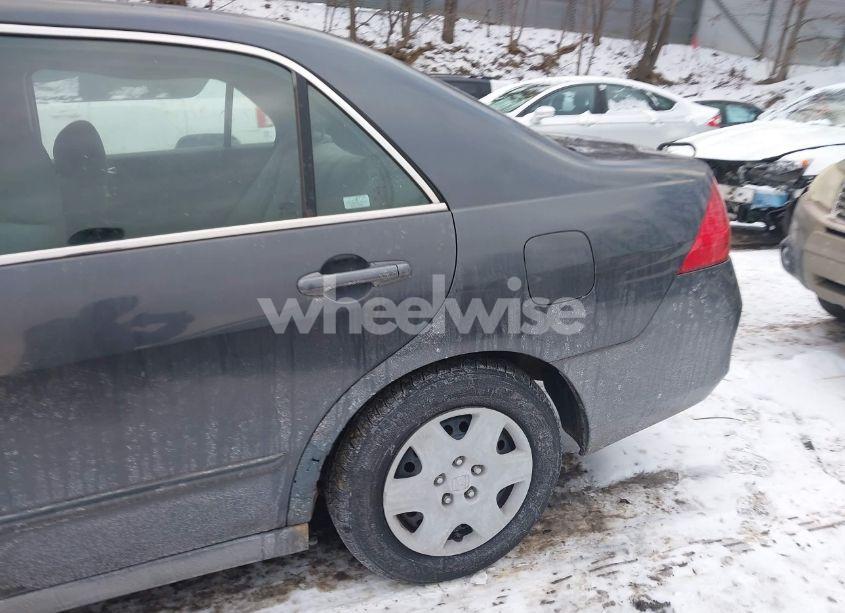 Photo 13 of 2006 Honda Accord 2.4 LX (VIN 1HGCM56426A053375)