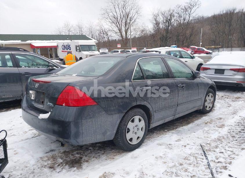 Photo 4 of 2006 Honda Accord 2.4 LX (VIN 1HGCM56426A053375)