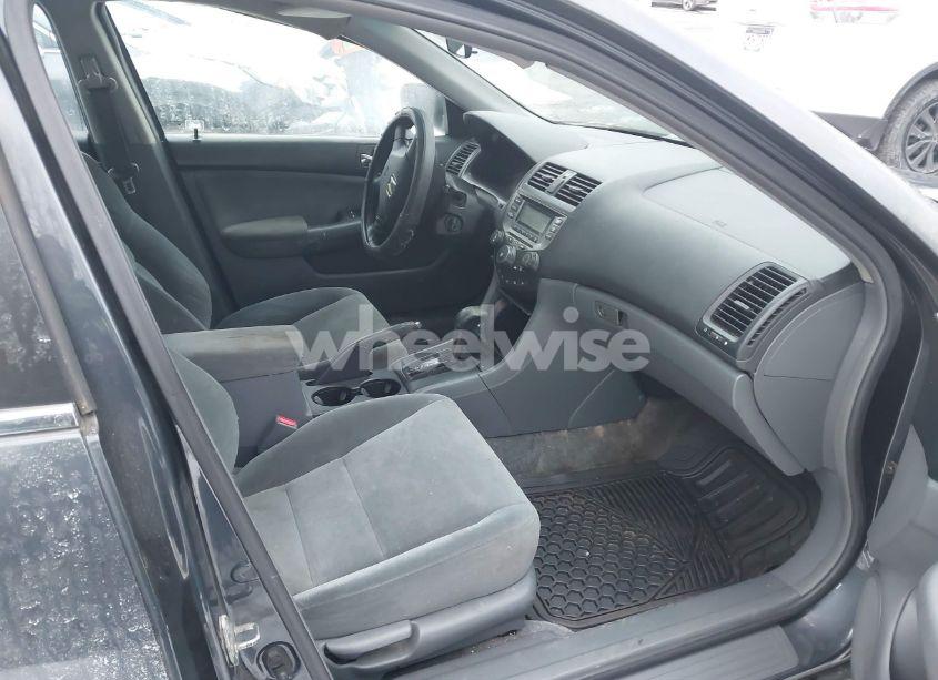 Photo 5 of 2006 Honda Accord 2.4 LX (VIN 1HGCM56426A053375)