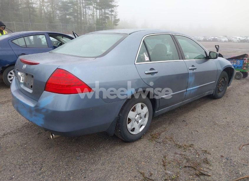 Photo 4 of 2007 Honda Accord 2.4 LX (VIN 1HGCM56427A084935)