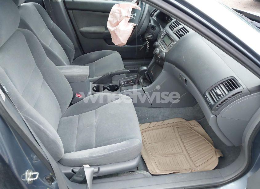 Photo 5 of 2007 Honda Accord 2.4 LX (VIN 1HGCM56427A084935)
