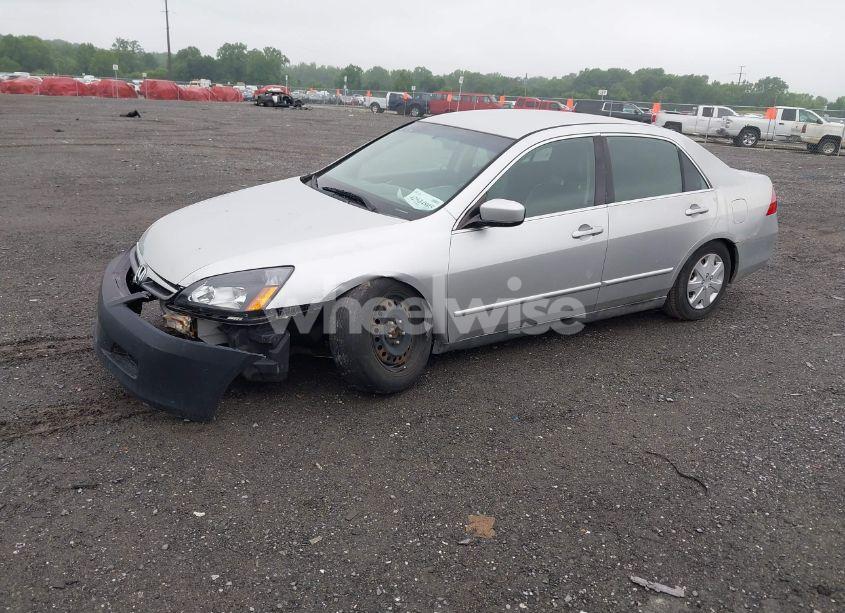 Photo 2 of 2007 Honda Accord 2.4 LX (VIN 1HGCM56427A110840)