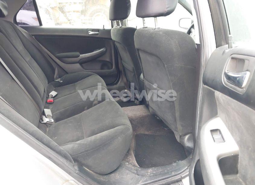 Photo 8 of 2007 Honda Accord 2.4 LX (VIN 1HGCM56427A110840)