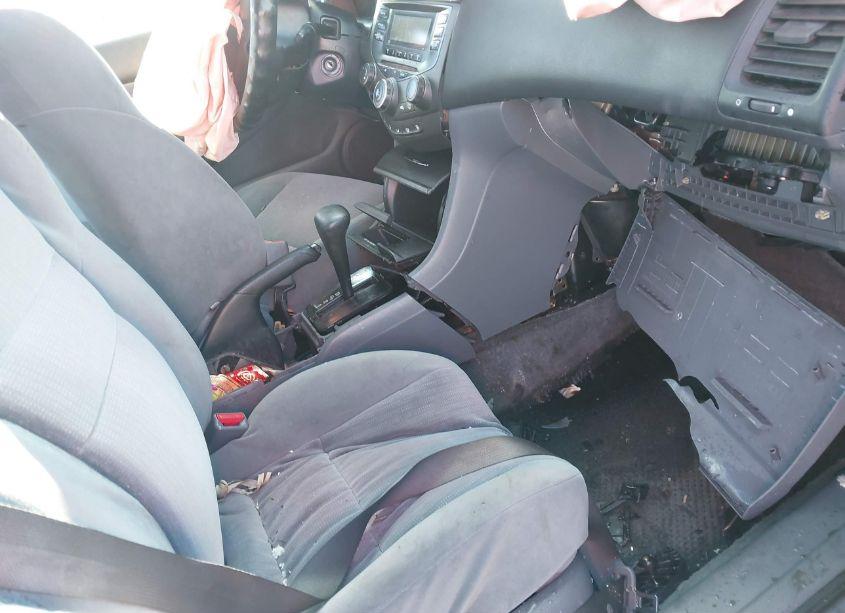 Photo 5 of 2003 Honda Accord LX (VIN 1HGCM56433A063702)