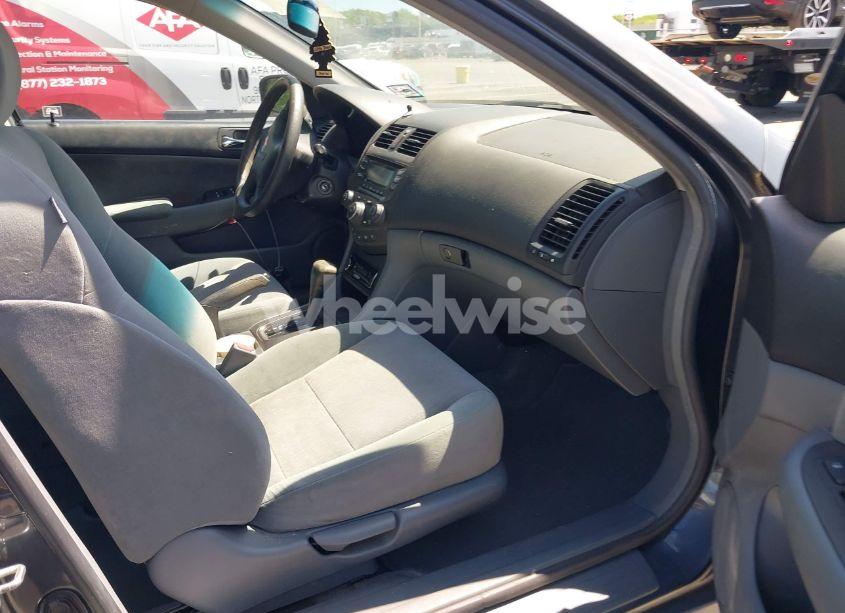 Photo 5 of 2004 Honda Accord 2.4 LX (VIN 1HGCM56434A108509)