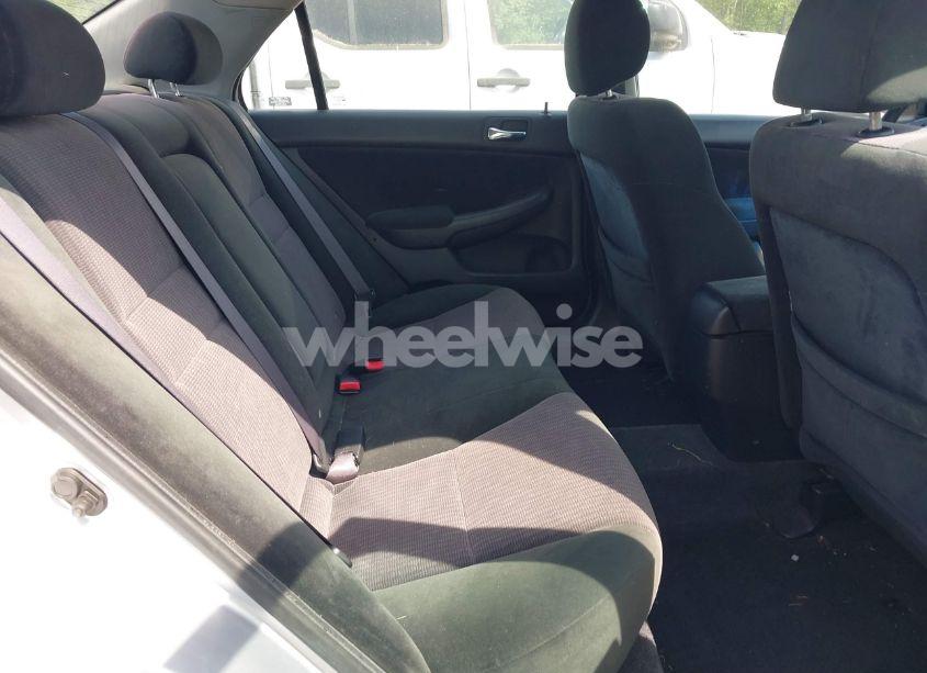 Photo 8 of 2005 Honda Accord 2.4 LX (VIN 1HGCM56435A054923)