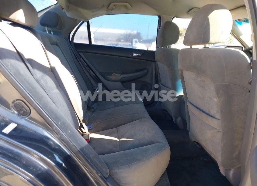 Photo 8 of 2005 Honda Accord 2.4 LX (VIN 1HGCM56435A069714)