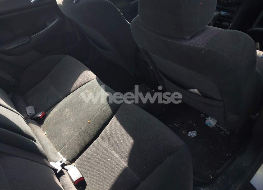 Photo 8 of 2005 Honda Accord 2.4 LX (VIN 1HGCM56435A072662)