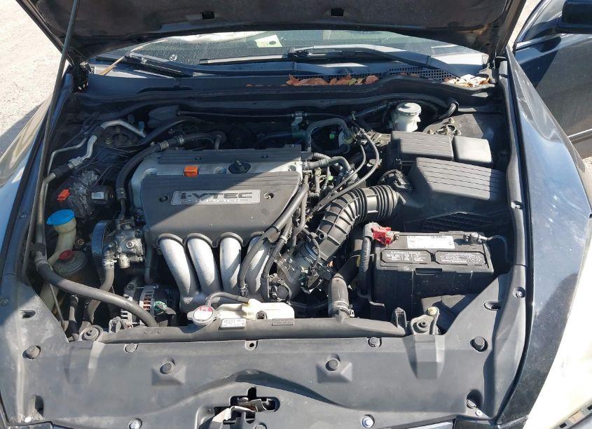 Photo 10 of 2005 Honda Accord 2.4 LX (VIN 1HGCM56435A075352)