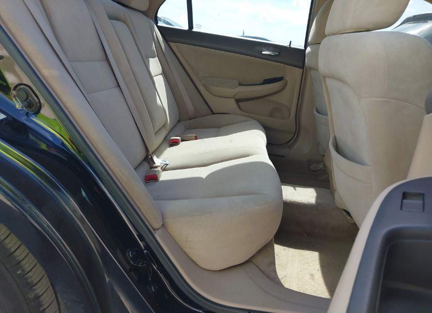 Photo 8 of 2005 Honda Accord 2.4 LX (VIN 1HGCM56435A075352)