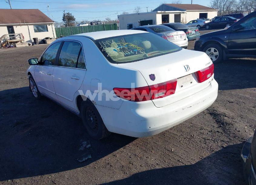 Photo 3 of 2005 Honda Accord 2.4 LX (VIN 1HGCM56435A093401)