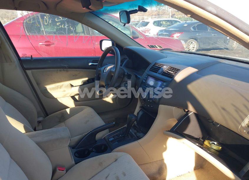 Photo 5 of 2005 Honda Accord 2.4 LX (VIN 1HGCM56435A093401)