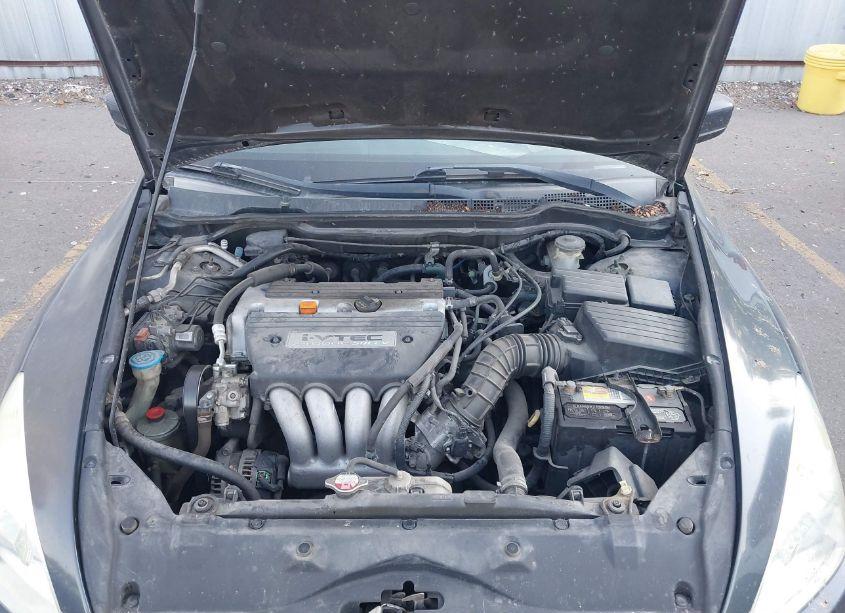 Photo 10 of 2005 Honda Accord 2.4 LX (VIN 1HGCM56435A151765)