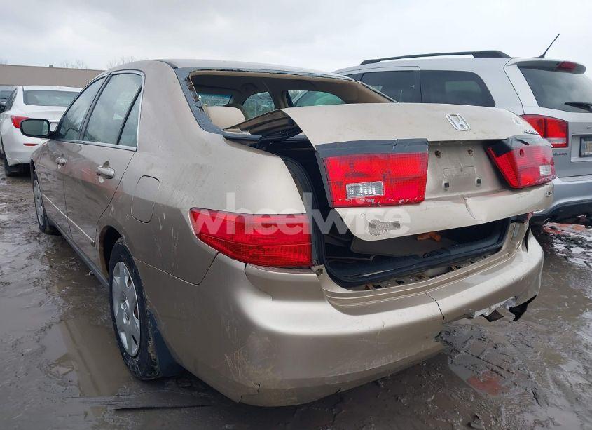 Photo 3 of 2005 Honda Accord 2.4 LX (VIN 1HGCM56435A167111)