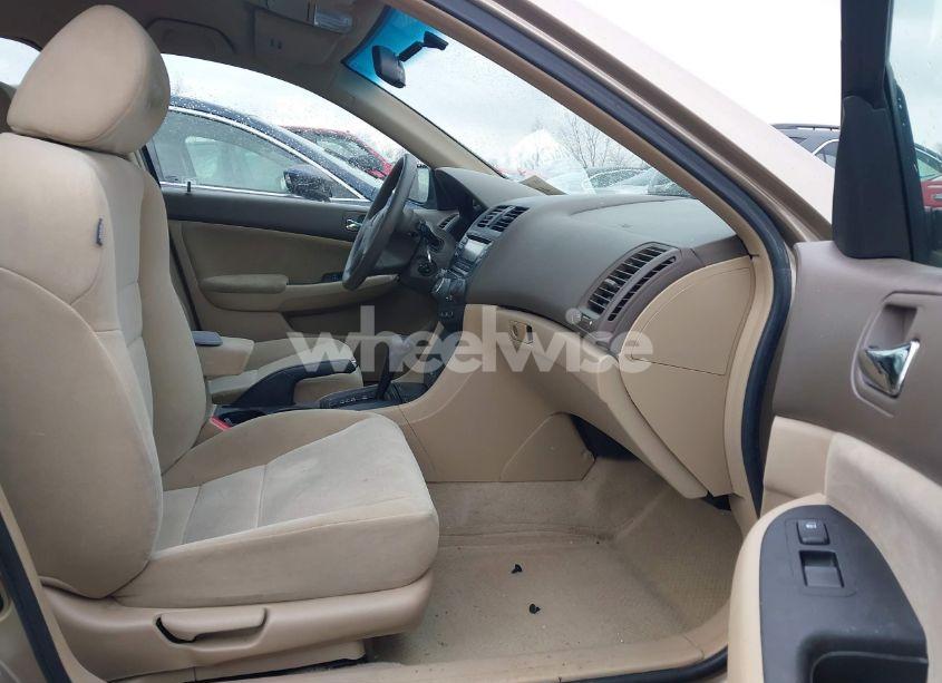 Photo 5 of 2005 Honda Accord 2.4 LX (VIN 1HGCM56435A167111)