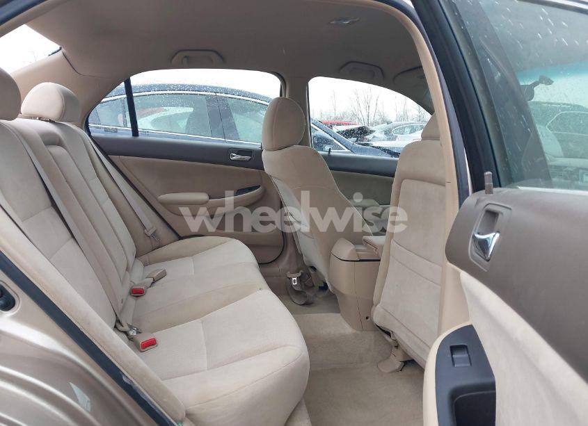 Photo 8 of 2005 Honda Accord 2.4 LX (VIN 1HGCM56435A167111)