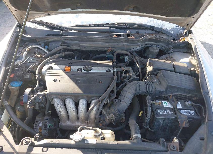 Photo 10 of 2005 Honda Accord 2.4 LX (VIN 1HGCM56435A177041)