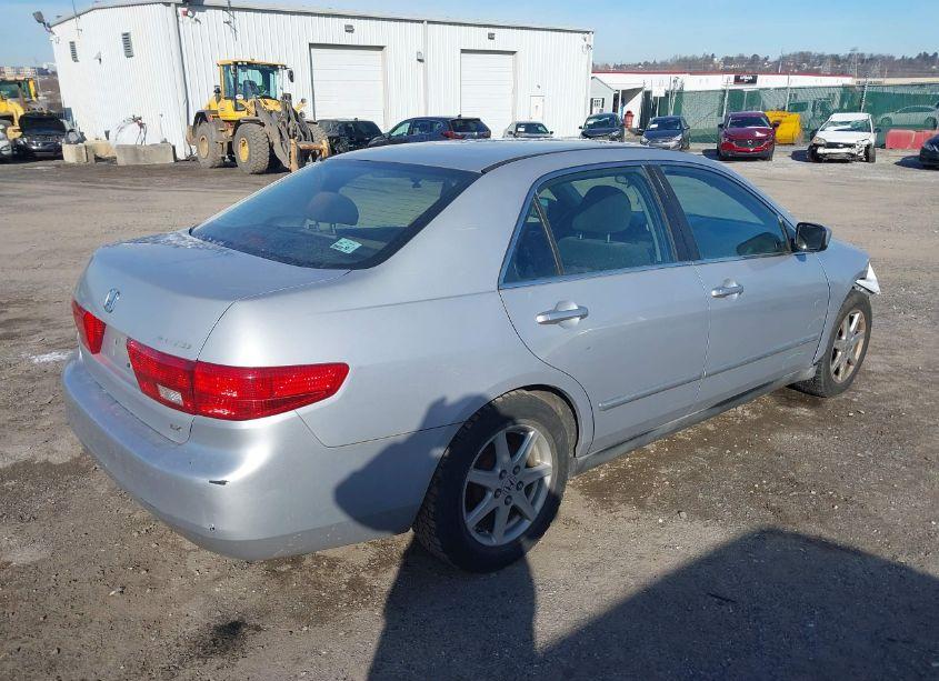 Photo 4 of 2005 Honda Accord 2.4 LX (VIN 1HGCM56435A177041)