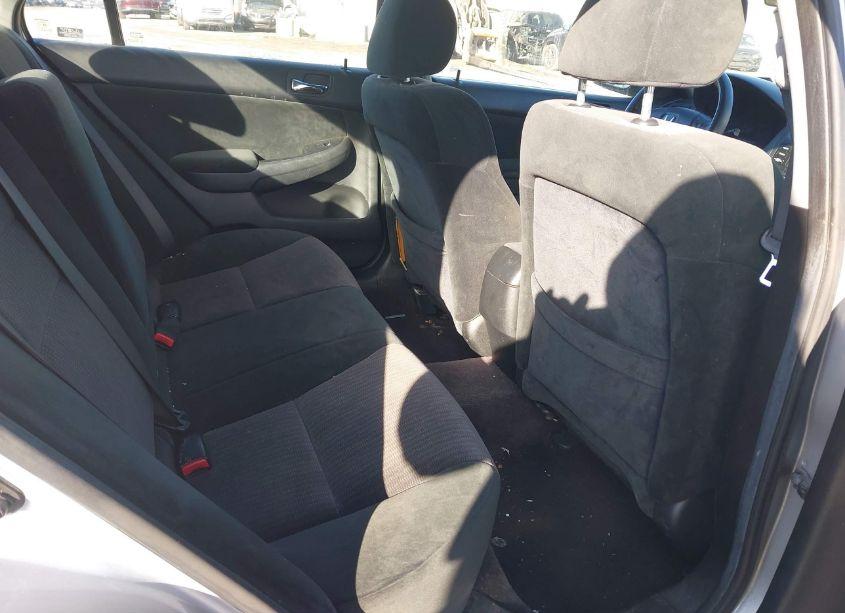 Photo 8 of 2005 Honda Accord 2.4 LX (VIN 1HGCM56435A177041)