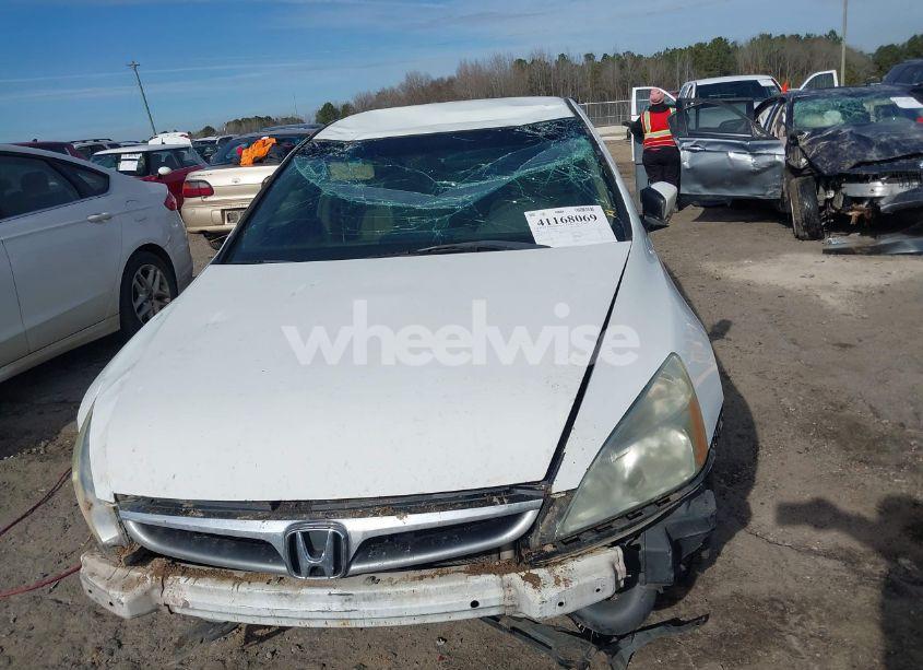 Photo 13 of 2006 Honda Accord 2.4 LX (VIN 1HGCM56436A117052)