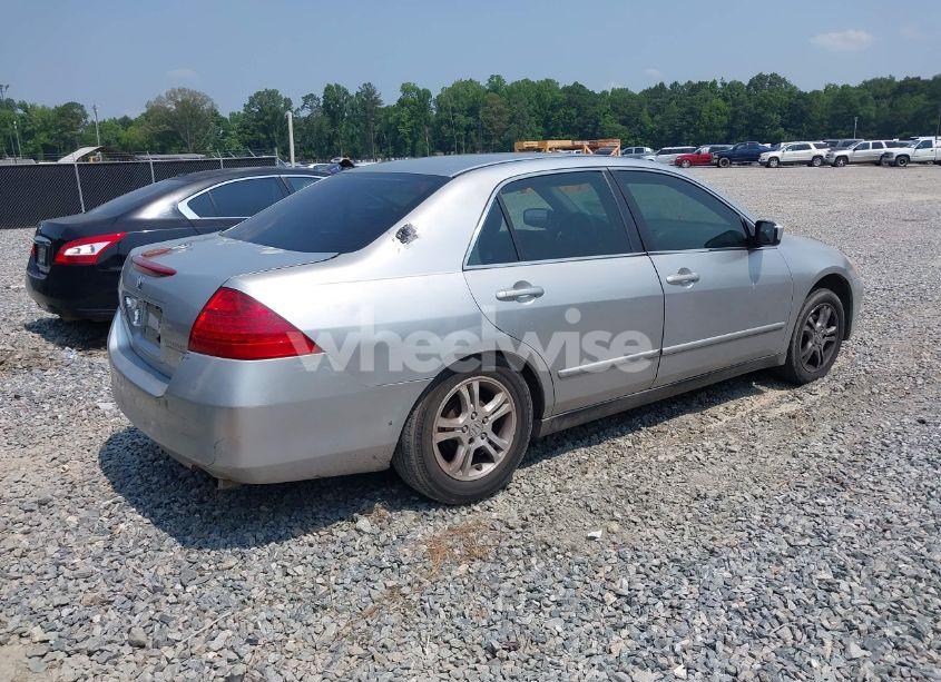 Photo 4 of 2007 Honda Accord 2.4 LX (VIN 1HGCM56437A049997)