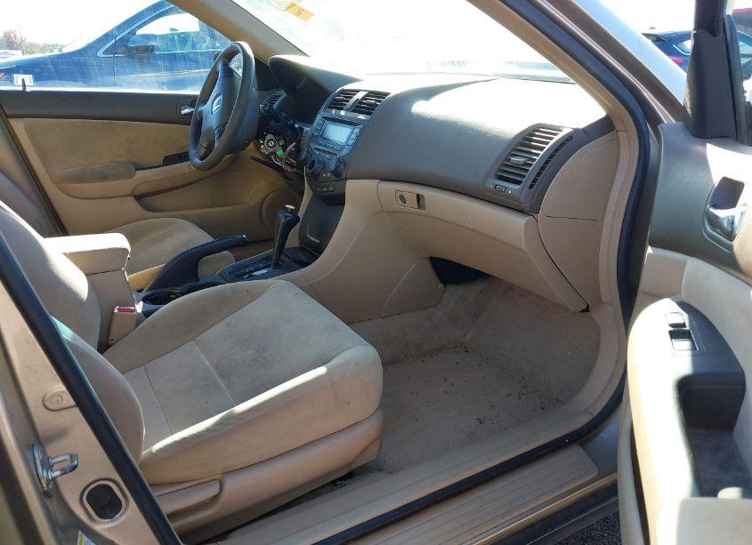 Photo 5 of 2003 Honda Accord 2.4 LX (VIN 1HGCM56443A077706)