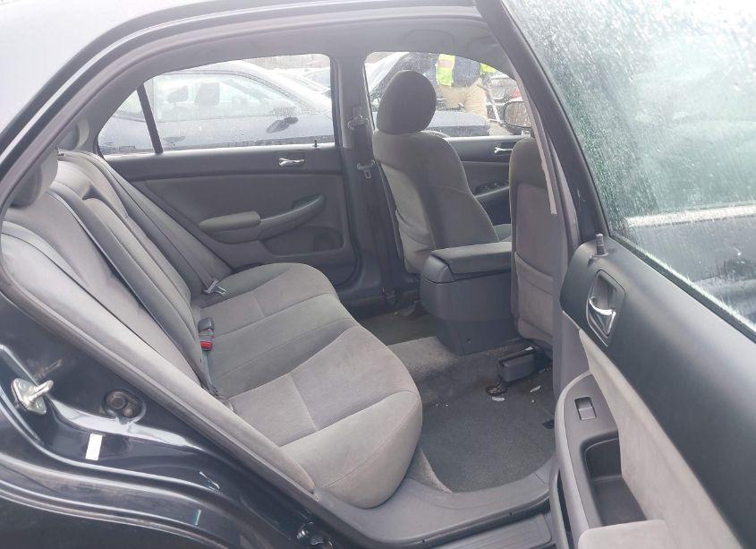 Photo 8 of 2004 Honda Accord 2.4 LX (VIN 1HGCM56444A132155)
