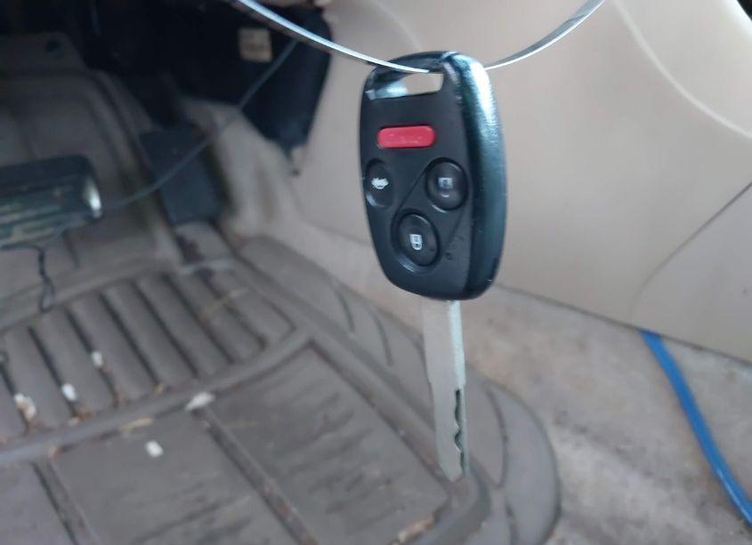 Photo 11 of 2005 Honda Accord 2.4 LX (VIN 1HGCM56445A026547)