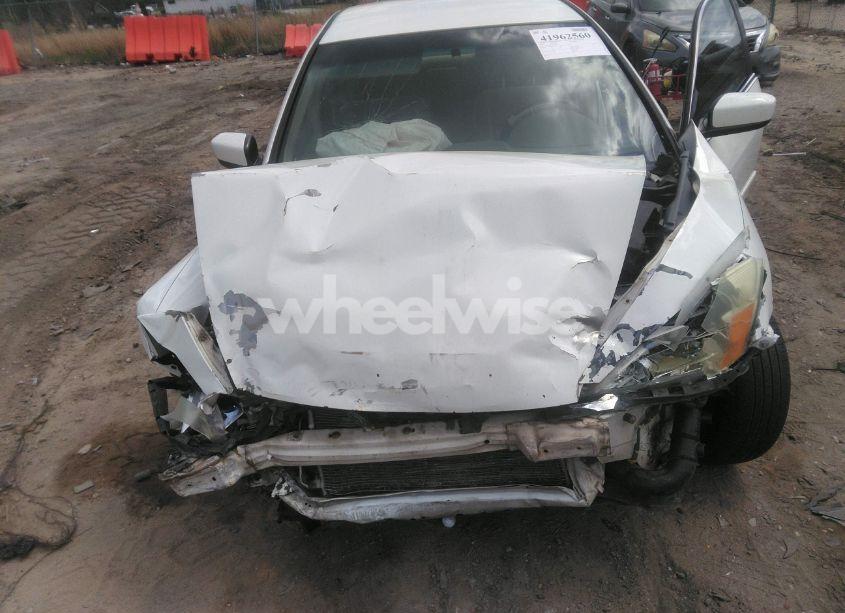 Photo 6 of 2005 Honda Accord 2.4 LX (VIN 1HGCM56445A108181)