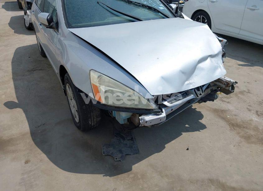 Photo 12 of 2005 Honda Accord 2.4 LX (VIN 1HGCM56445A116300)