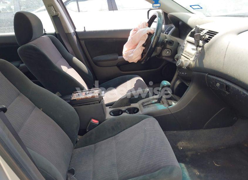 Photo 5 of 2005 Honda Accord 2.4 LX (VIN 1HGCM56445A116300)