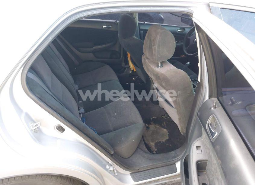 Photo 8 of 2005 Honda Accord 2.4 LX (VIN 1HGCM56445A154870)