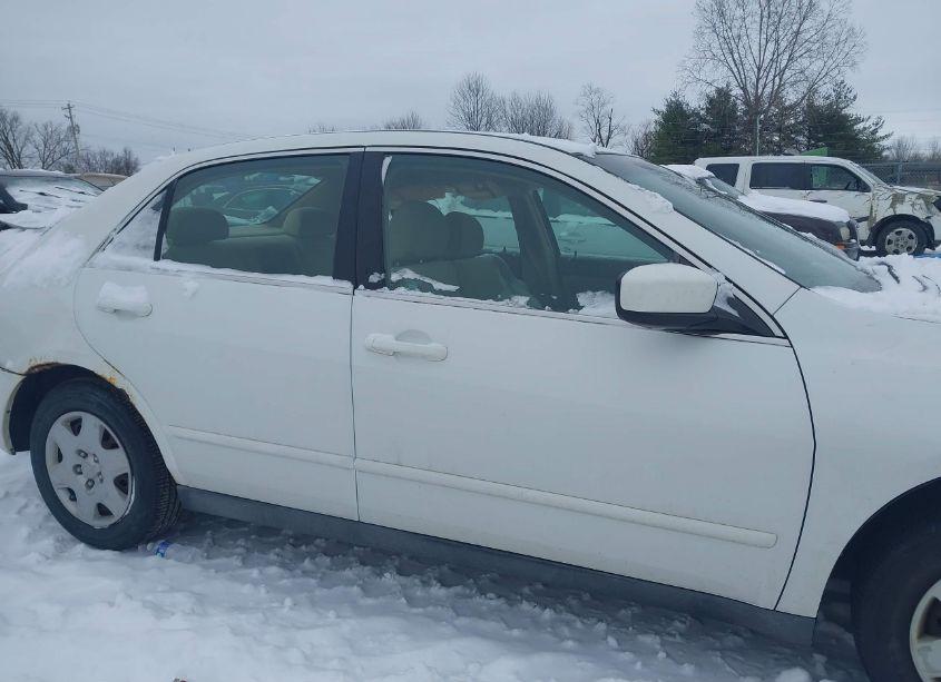 Photo 13 of 2005 Honda Accord 2.4 LX (VIN 1HGCM56445A165755)