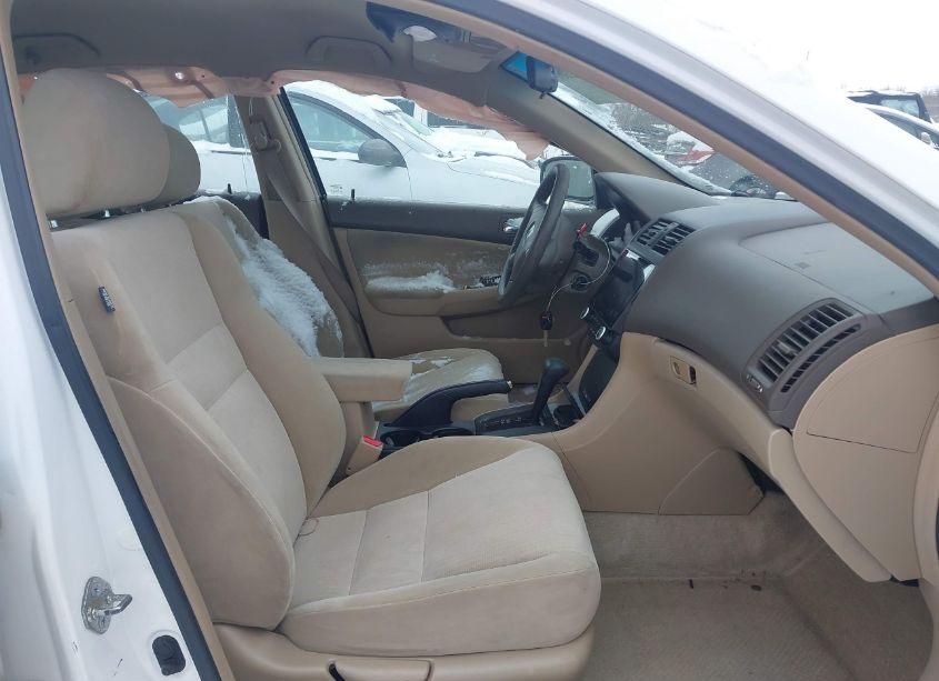 Photo 5 of 2005 Honda Accord 2.4 LX (VIN 1HGCM56445A165755)