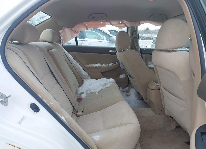 Photo 8 of 2005 Honda Accord 2.4 LX (VIN 1HGCM56445A165755)