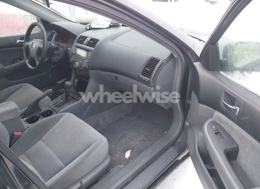 Photo 5 of 2005 Honda Accord 2.4 LX (VIN 1HGCM56445A173385)