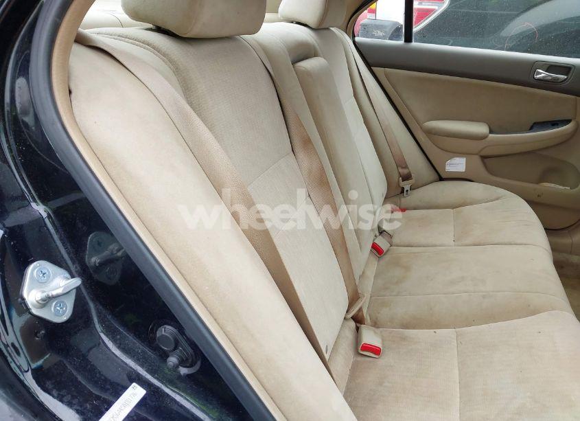 Photo 8 of 2005 Honda Accord 2.4 LX (VIN 1HGCM56445A181776)